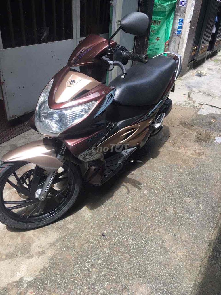 Hayate màu nâu vàng còn rất mới. Mua bán Xe máy tại Huyện Hóc Môn Tp Hồ Chí Minh được đăng bởi My hình 4