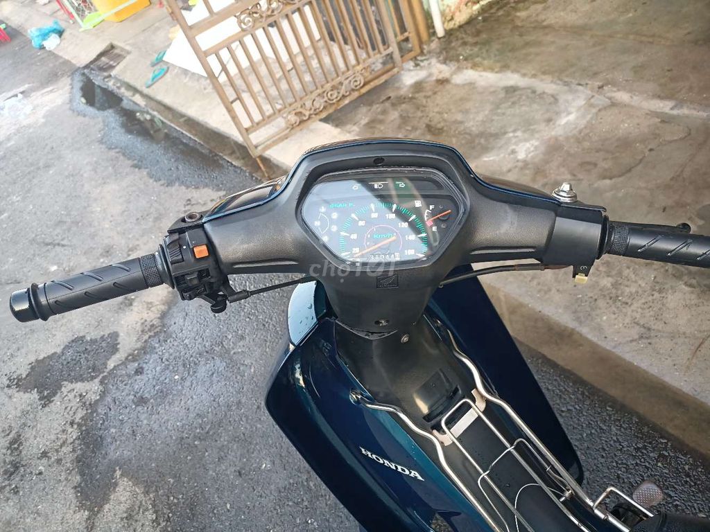 Honda wave @ 2002. Mua bán Xe máy tại Quận Thốt Nốt Cần Thơ được đăng bởi Tấn Phát hình 9