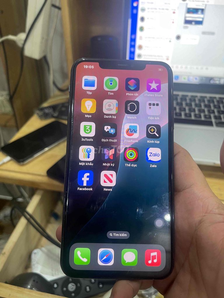 iPhone 11 Pro Max 64GB Xám Đã sử dụng. Mua bán Điện thoại tại Thành phố Dĩ An Bình Dương được đăng bởi quynh hình 1