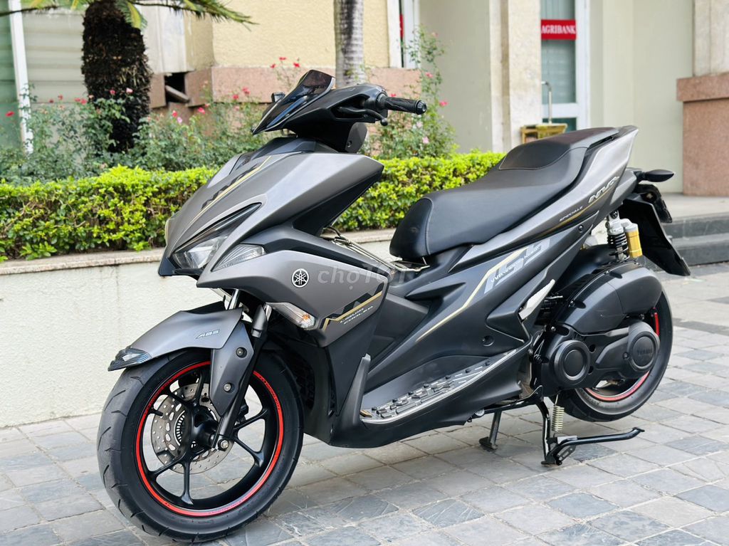 Yamaha NVX 155fi, серый. Оригинал, от собственника