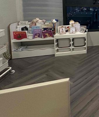 Kệ tủ đồ chơi gỗ An Cường kèm 4 hộp đồ chơi IKEA. Mua bán Tủ, kệ gia đình tại Quận Tây Hồ Hà Nội được đăng bởi Oanh Nguyen