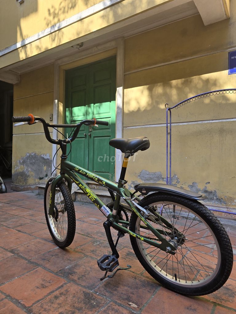 Thanh lý xe đạp trẻ em Asama Air Force size 20. Mua bán Xe đạp tại Quận Tây Hồ Hà Nội được đăng bởi Trâm hình 2