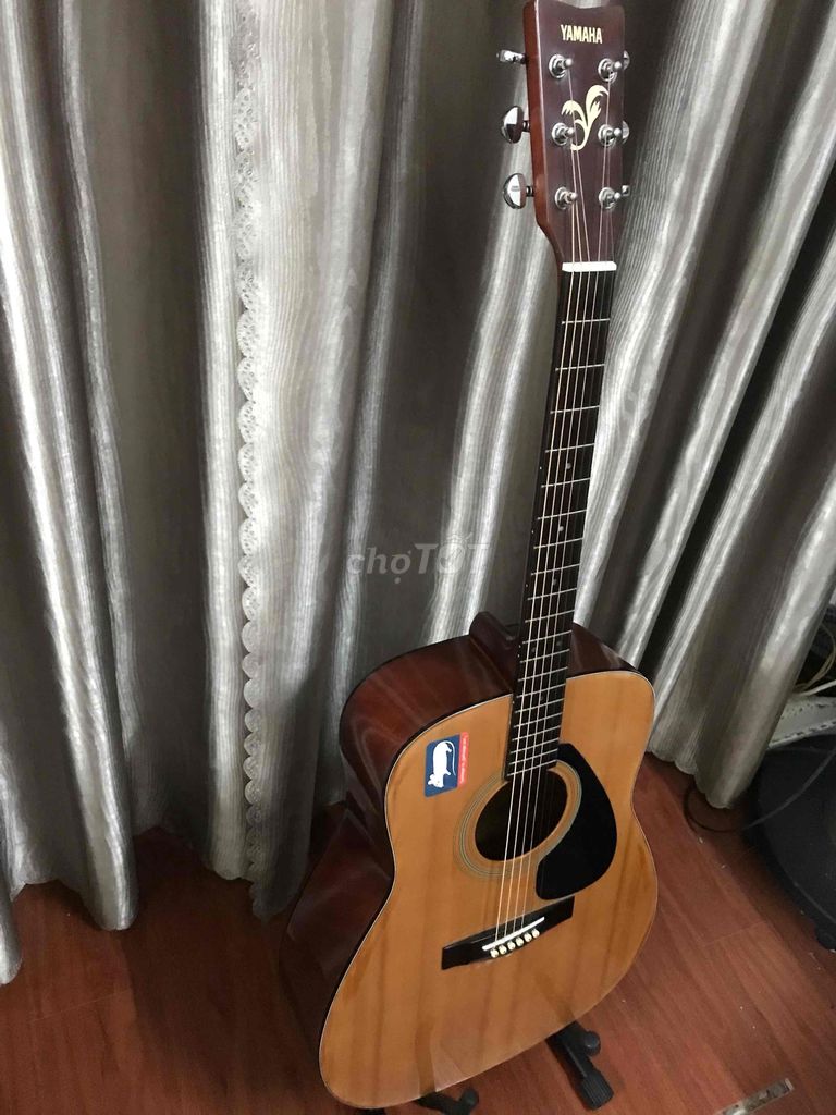 Guitar Yamaha FG 411 .  Đàn nguyên zin , đẹp .