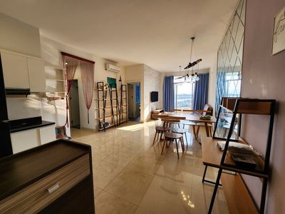 Opal Riverside thuê full Nội thất, vào liền, tầng cao view Landmark