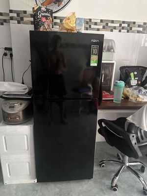 TỦ LẠNH AQUA 189L CÒN BẢO HÀNH CHÍNH HÃNG. Mua bán Tủ lạnh tại Quận 8 Tp Hồ Chí Minh được đăng bởi nguyễn phạm thế nghĩa