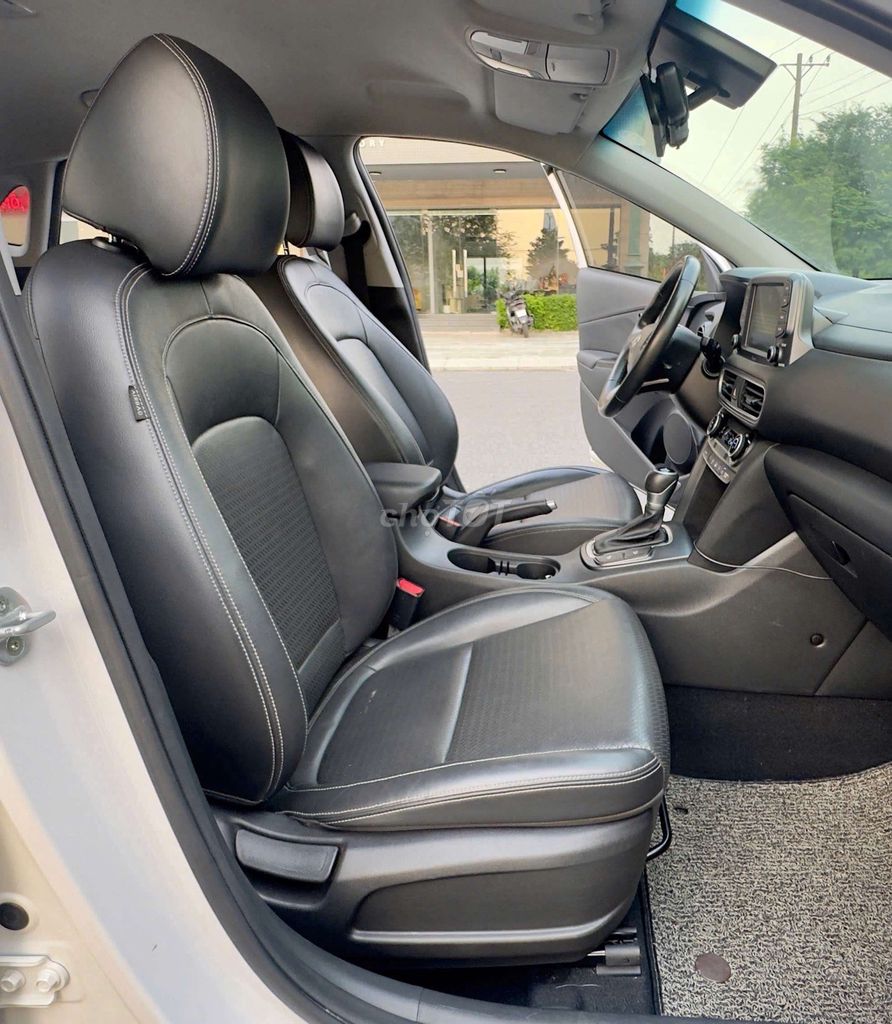 Hyundai kona 2.0ATH. Mua bán Ô tô tại Thành phố Thủ Đức Tp Hồ Chí Minh được đăng bởi Ms Hiệp  hình 16