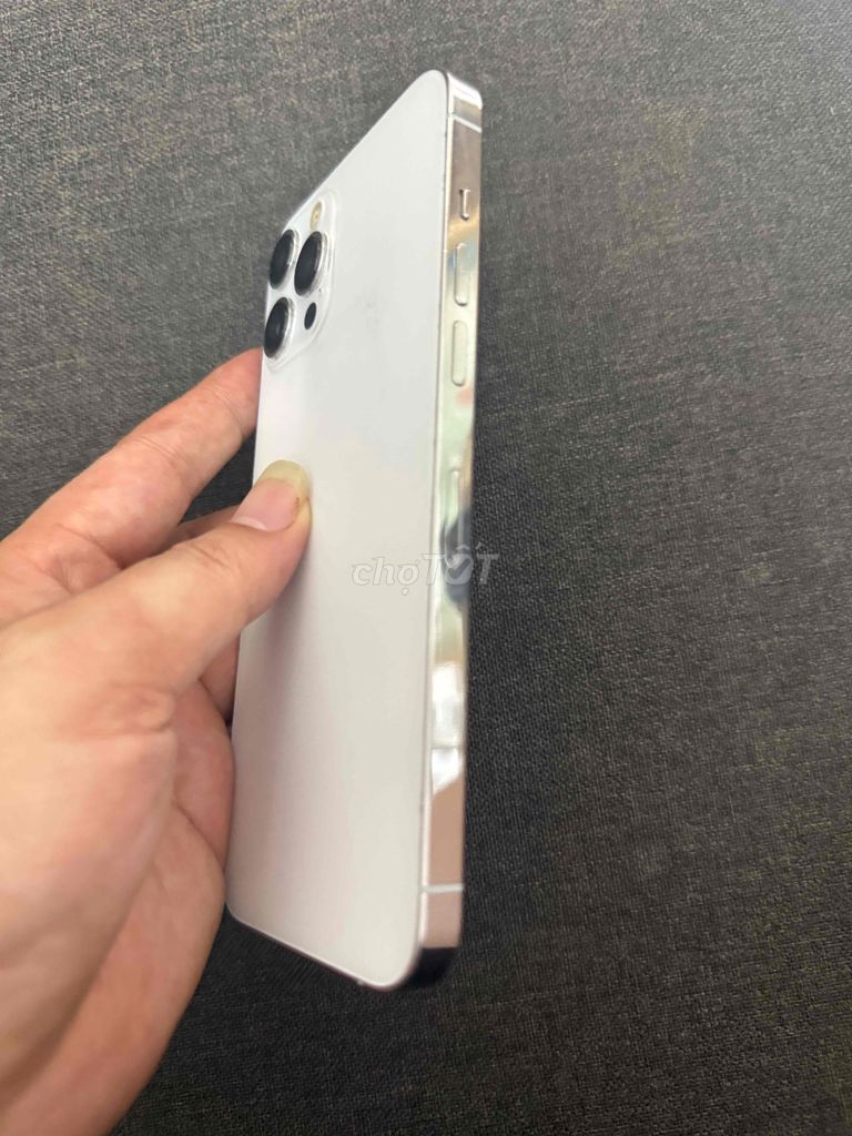 Apple iPhone 12 Pro Max Bạc Đã sử dụng. Mua bán Điện thoại tại Huyện Thanh Trì Hà Nội được đăng bởi minh hình 1