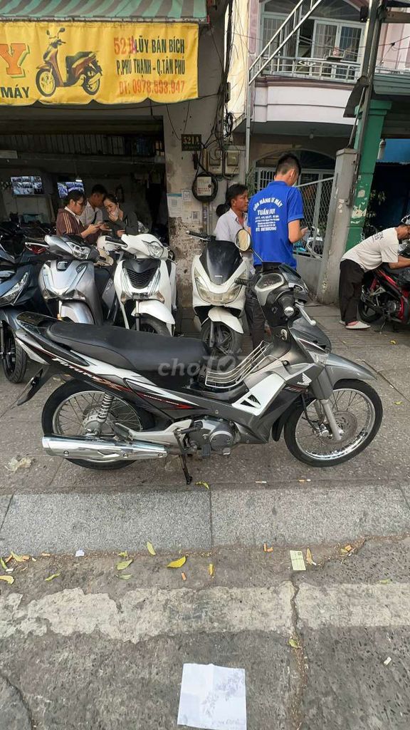 Honda future x 2011 zing nguyên bản mới 90% Bstp. Mua bán Xe máy tại Quận Tân Phú Tp Hồ Chí Minh được đăng bởi Tuanduy hình 6