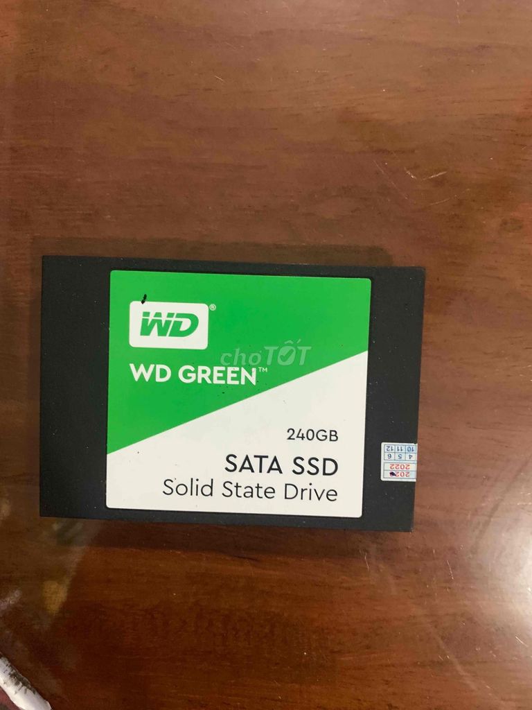 Ổ cứng SSD WD WDS240G2G0A-00JH30 240GB SATA. Mua bán Linh kiện (RAM, Card...) tại Quận 7 Tp Hồ Chí Minh được đăng bởi Nguyễn Long hình 1