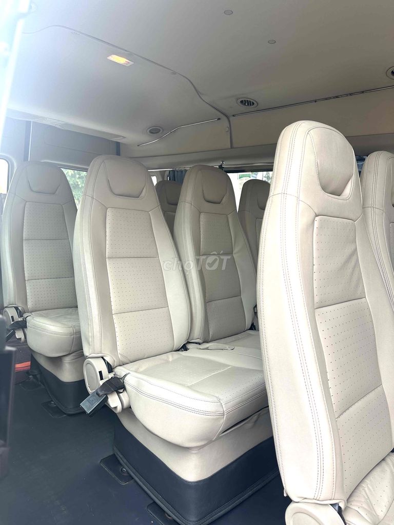 Ford Transit 2017 - 16c Luxury - 19000 km. Mua bán Ô tô tại Quận Long Biên Hà Nội được đăng bởi Nguyễn Văn Tuấn hình 6
