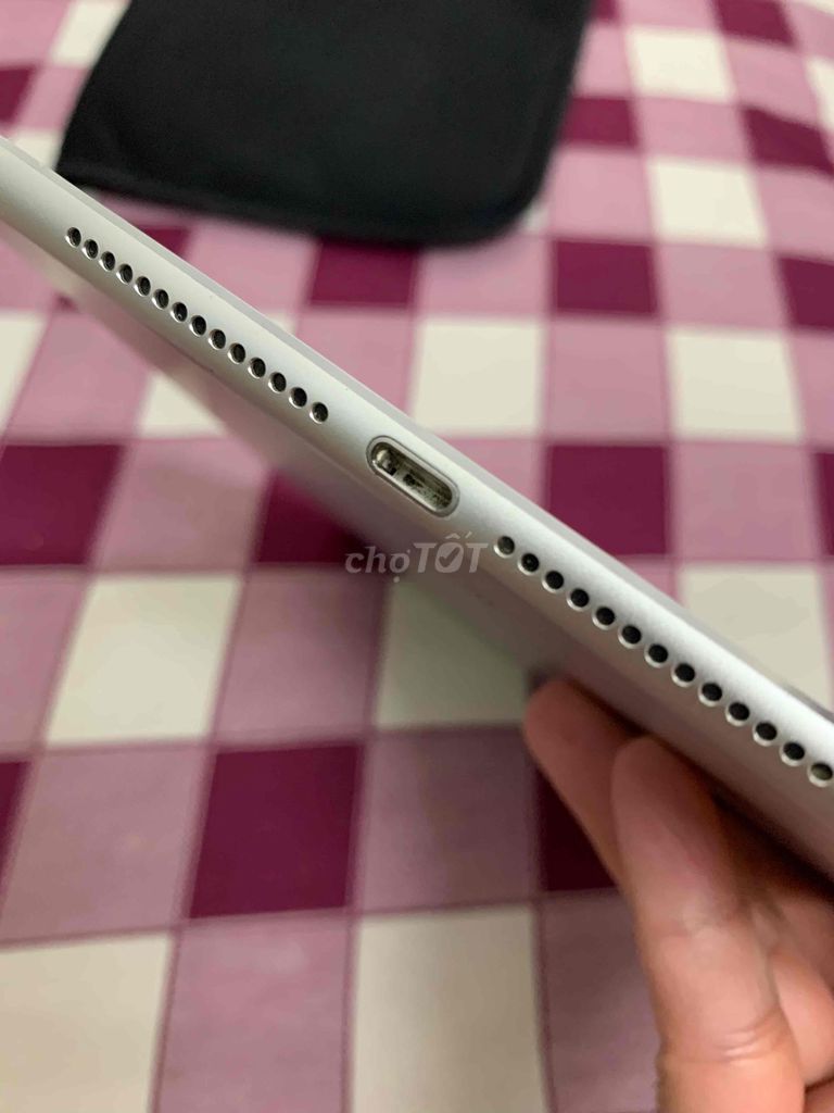 ipad Air 2 nguyên zin 100% mới 99%