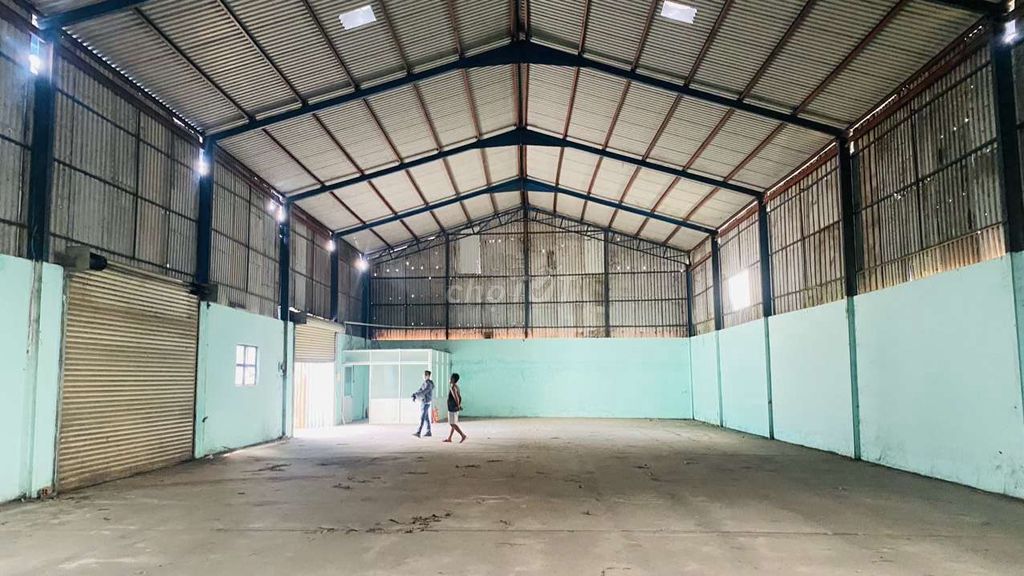 Cho thuê kho xưởng Thuận An 310m/15tr có văn phòng sẵn 3fa sản xuất
