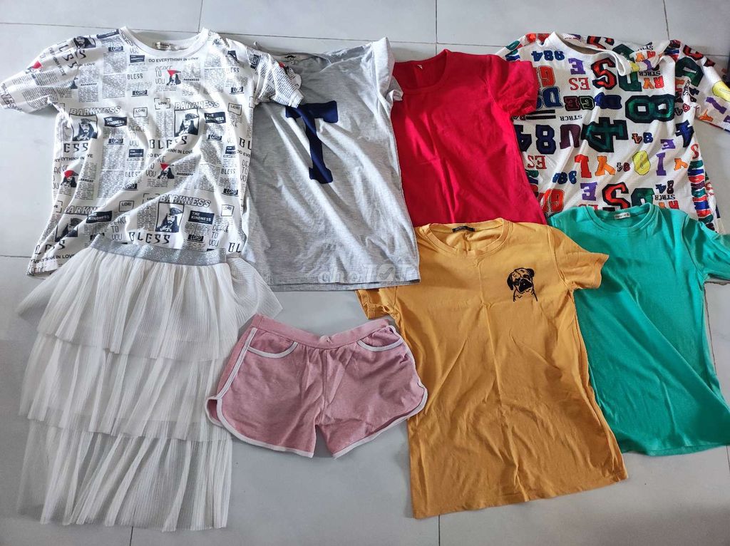 Áo thun unisex vải thun đa màu. Mua bán Quần áo tại Thành phố Rạch Giá Kiên Giang được đăng bởi Le Thanh My hình 1