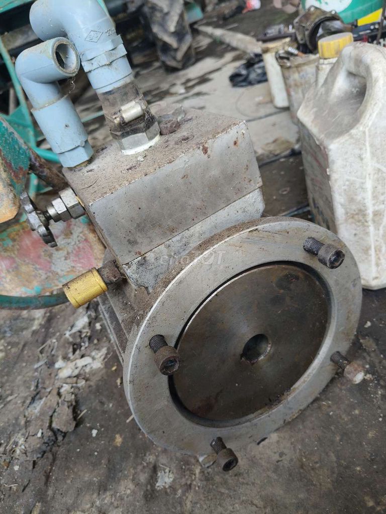 Bơm phun thuốc GUKE GK7000 Kim loại Xám. Mua bán Đồ chuyên dụng, Giống nuôi trồng tại Huyện Tam Bình Vĩnh Long được đăng bởi Nguyễn Tường  hình 1