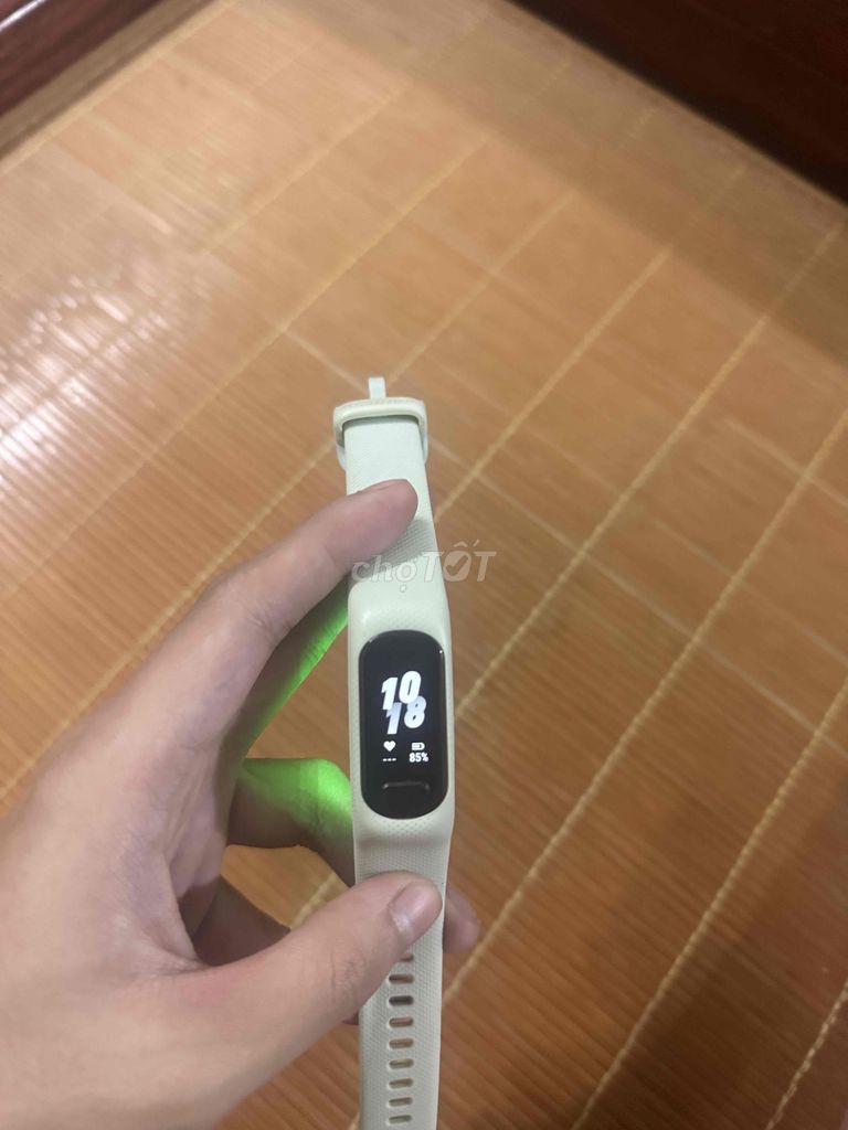 Garmin Vivosmart 5 Xanh bạc hà. Mua bán Thiết bị đeo thông minh tại Quận Liên Chiểu Đà Nẵng được đăng bởi Huy hình 1
