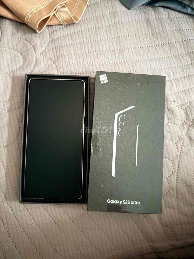 PASS S25 ULTRA 256GB Vàng Mới. Mua bán Điện thoại tại Thành phố Dĩ An Bình Dương được đăng bởi BINHNGUYEN hình 1