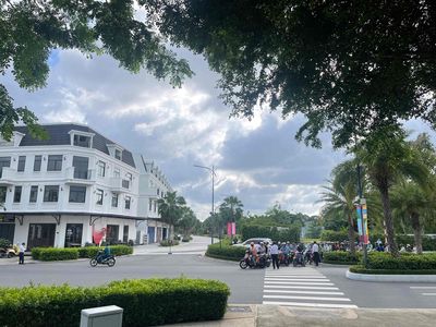 Nhà phố 1 trệt 3 lầu La Vida Vũng Tàu được ngân hàng hỗ trợ vay. Mua bán Nhà ở tại Thành phố Vũng Tàu Bà Rịa - Vũng Tàu được đăng bởi Trần Linh BĐS La Vida VT