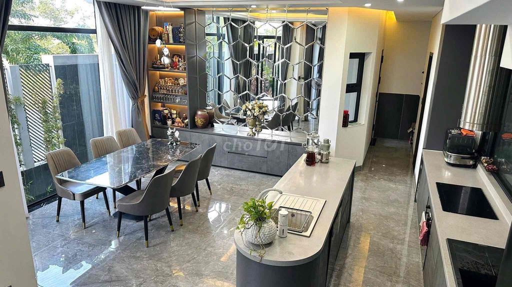 Современная угловая вилла с видом на реку в Đảo VIP Hòa Xuân — фото 7