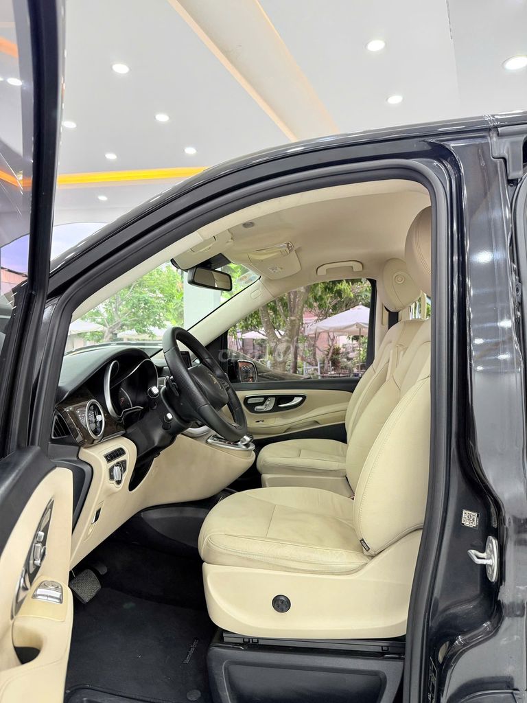 Mercedes Benz V Class 2015 V220d CDI - 122000 km. Mua bán Ô tô tại Quận 5 Tp Hồ Chí Minh được đăng bởi Ô Tô Thiên Hải  hình 7