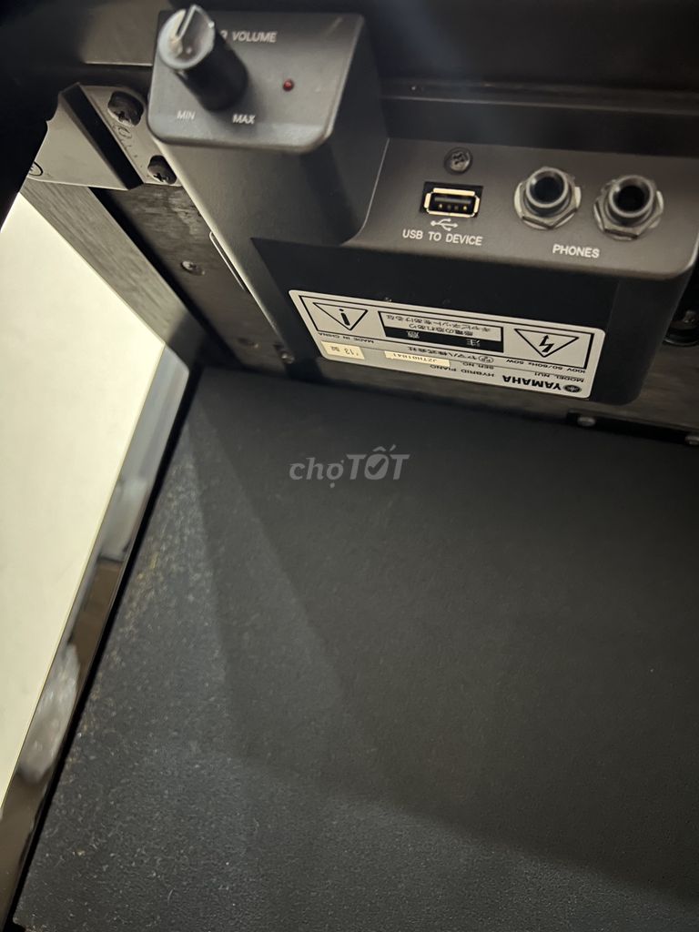 Yamaha Nu1 mới 99% kèm phụ kiện.