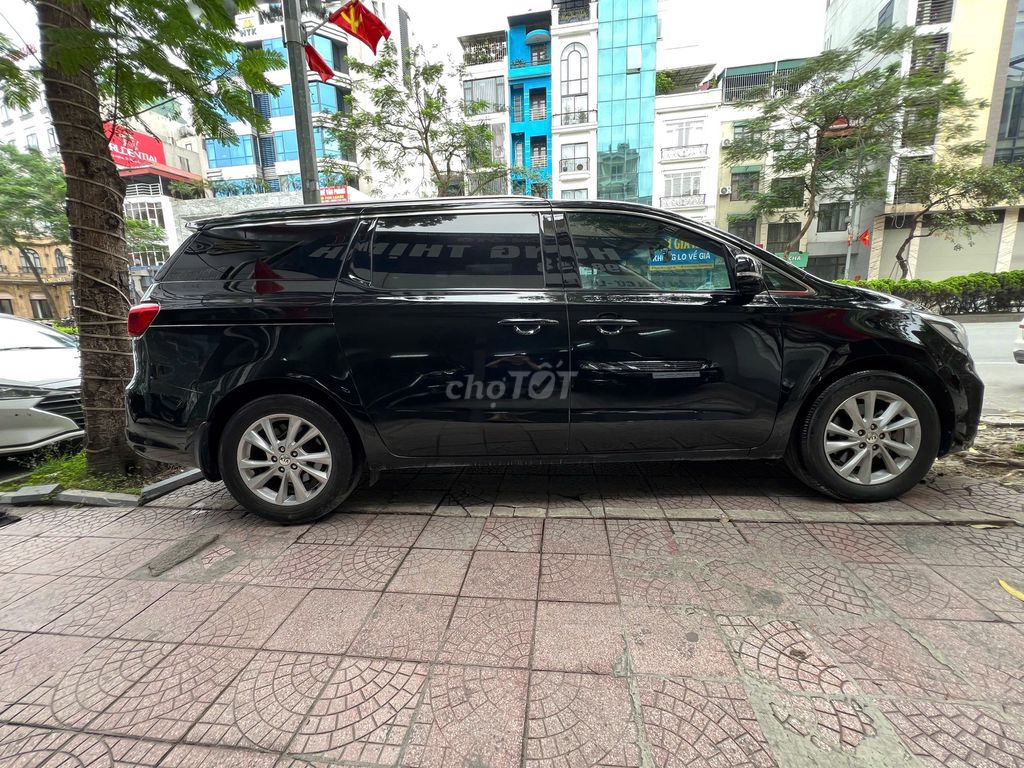 Kia Sedona 2019 2.2 DAT Deluxe - 80000 km. Mua bán Ô tô tại Quận Long Biên Hà Nội được đăng bởi AUTO TÂN HƯNG THỊNH hình 8