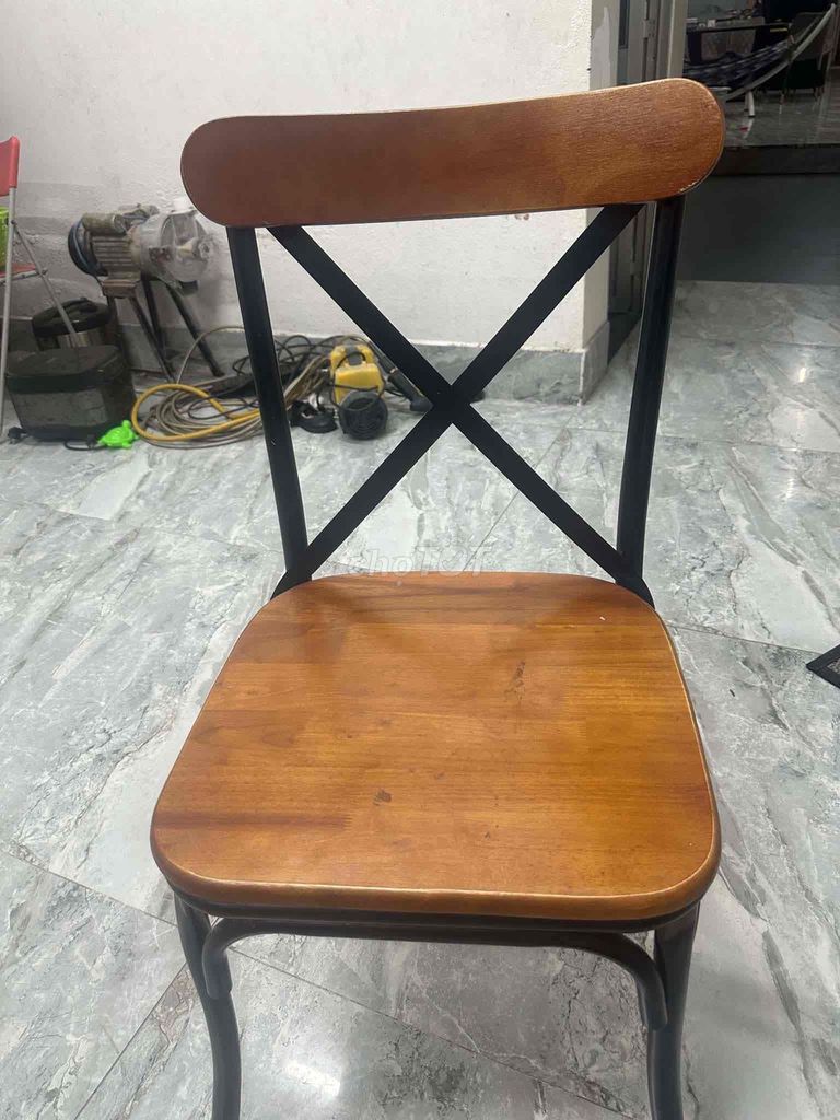 Bàn ghế Gỗ, 5 bộ Mới 90%. Mua bán Bàn ghế tại Huyện Đức Hòa Long An được đăng bởi Tran Thi Phuong hình 1