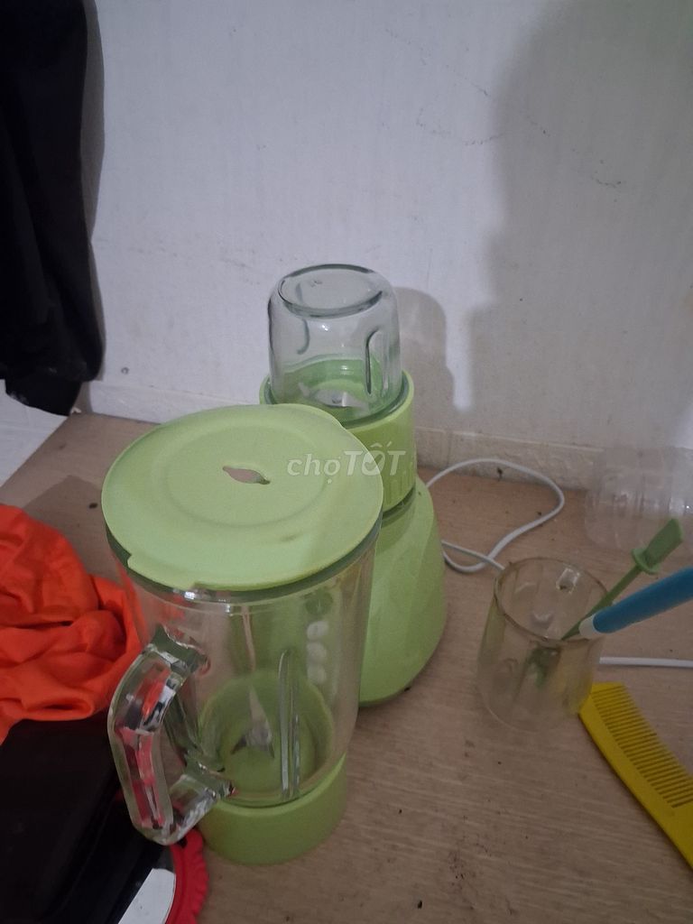 Máy xay sinh tố Xanh lá Thủy tinh, Nhựa đã sử dụng. Mua bán Bếp, lò, đồ điện nhà bếp tại Huyện Hoài Đức Hà Nội được đăng bởi Họ Từ hình 1