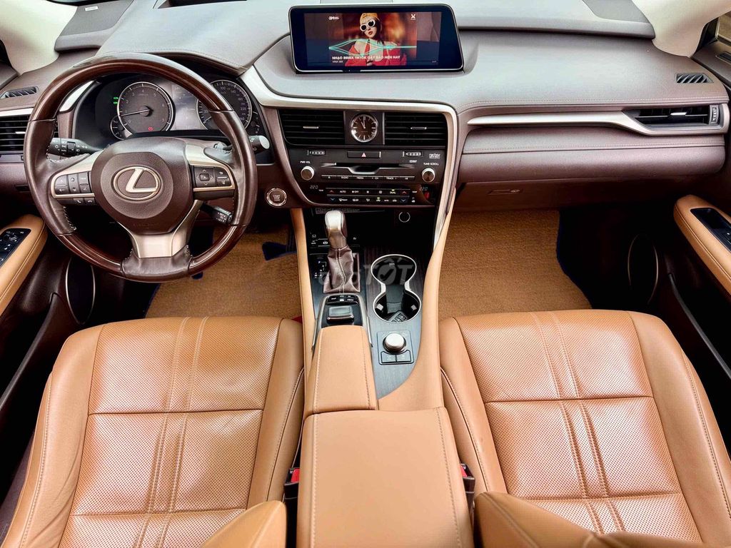 Lexus RX350 2018 Trắng 75.000 km. Mua bán Ô tô tại Quận Long Biên Hà Nội được đăng bởi Trang Gala hình 11