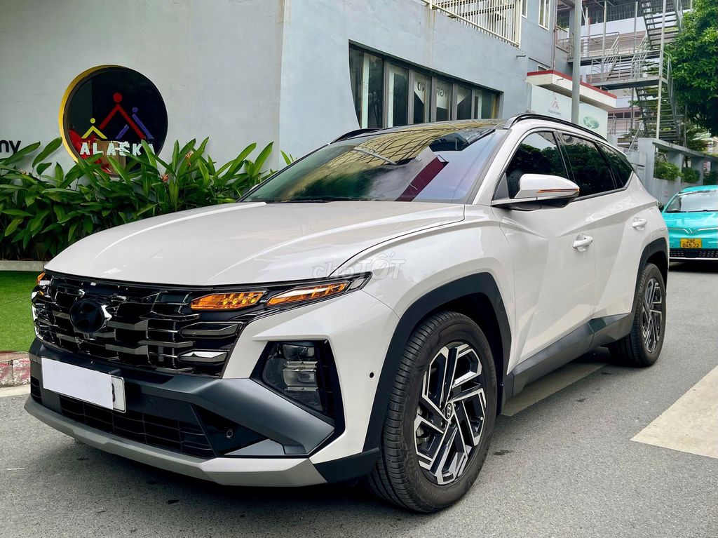 Hyundai Tucson 1.6 Turbo 2025 Белый Кожа Вьетнам
