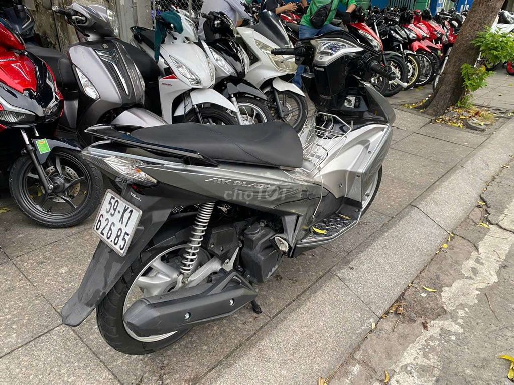 Honda Air Blade FI 2014 серебристый