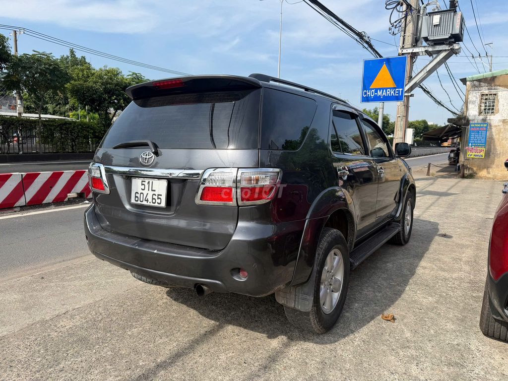 Toyota Fortuner 2010 2.5G - 100000 km. Mua bán Ô tô tại Huyện Củ Chi Tp Hồ Chí Minh được đăng bởi Huỳnh Duy hình 4