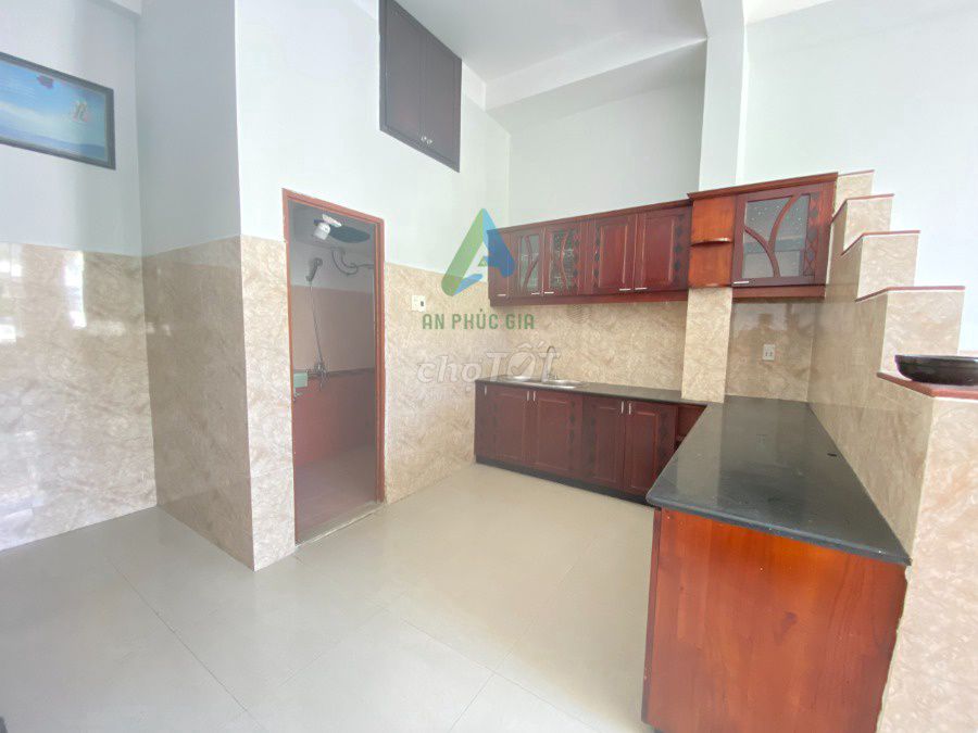 Аренда · 3 комн. · 70 м² · Quận Hải Châu, ул. Đường Lê Lợi