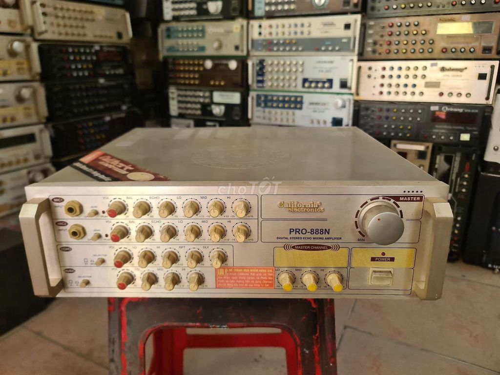 Ampli california pro 888N ( hãng/ 8 toshiba. Mua bán Tivi, Âm thanh tại Quận 3 Tp Hồ Chí Minh được đăng bởi Xuanthuy hình 1