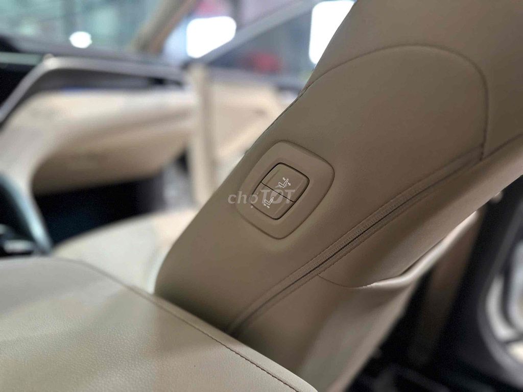 Toyota Camry 2.0Q 2022 cực chất - BH chính hãng. Mua bán Ô tô tại Quận Nam Từ Liêm Hà Nội được đăng bởi Đại lý Toyota Mỹ Đình hình 12