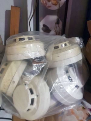 Đầu báo khói 4 dây. Mua bán Đồ chuyên dụng, Giống nuôi trồng tại Quận 3 Tp Hồ Chí Minh được đăng bởi Thang 