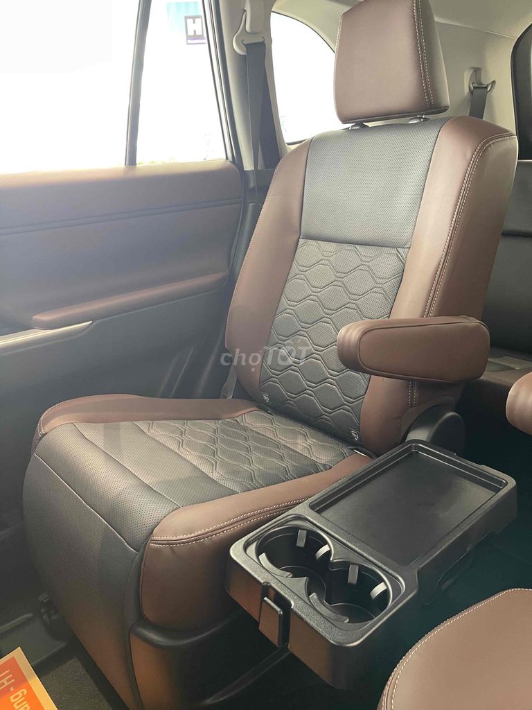 ✅Toyota Innova Cross 2025✅MỪNG SINH NHẬT 30 NĂM. Mua bán Ô tô tại Thành phố Thủ Đức Tp Hồ Chí Minh được đăng bởi Toyota Hiroshima Tân Cảng Official hình 8