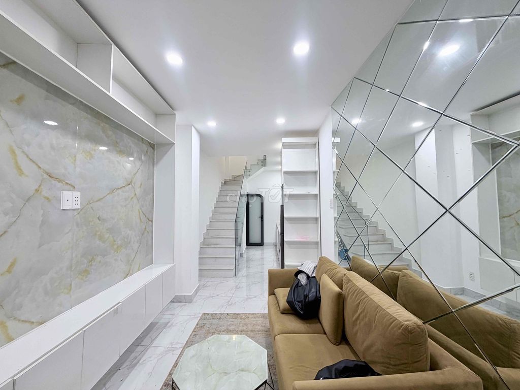 Rent · 3 bd · 90 м² · Quận Phú Nhuận, ул. Đường Phan Đăng Lưu