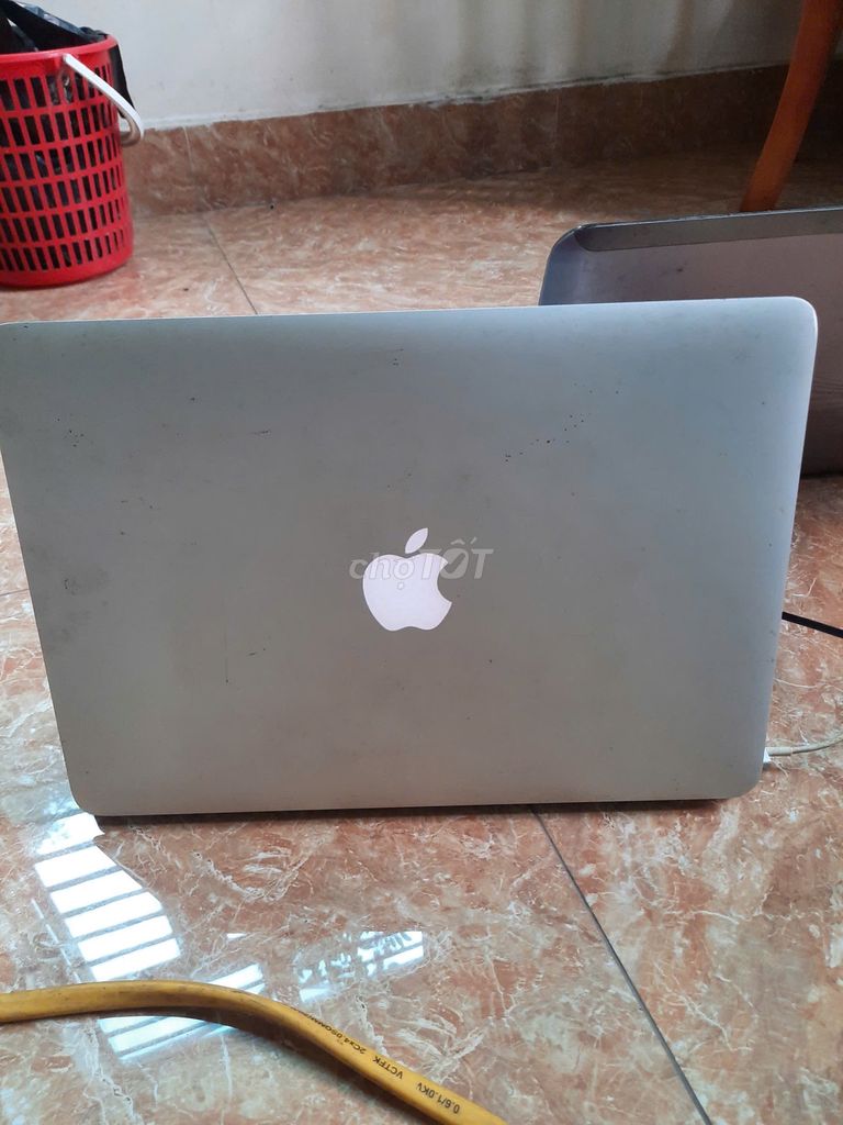 Apple Macbook Air 2017 13 inch 8GB/121GB. Mua bán Laptop tại Huyện An Lão Hải Phòng được đăng bởi Ngọc  hình 1