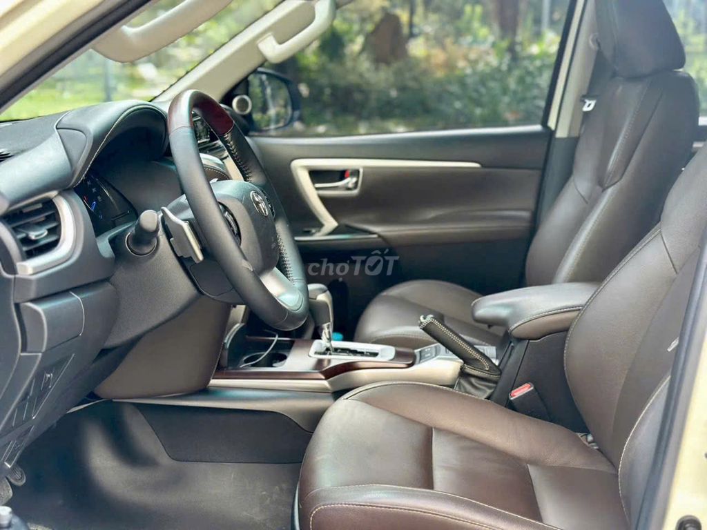 Toyota Fortuner 2019 2.7V 4x2 AT - 39000 km. Mua bán Ô tô tại Quận 7 Tp Hồ Chí Minh được đăng bởi Hai Yen Duong hình 5