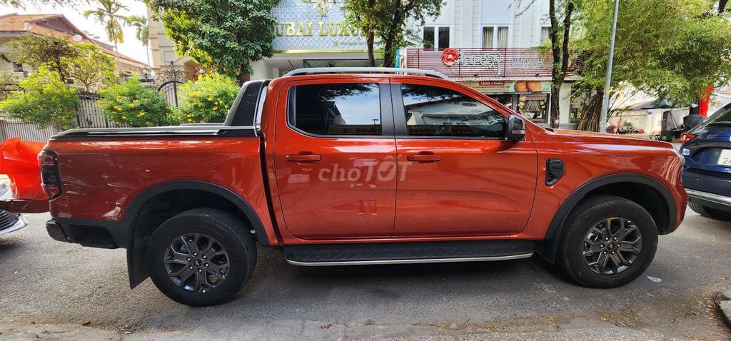 Ford Ranger Wildtrak 2023 Оранжевый 32000 км