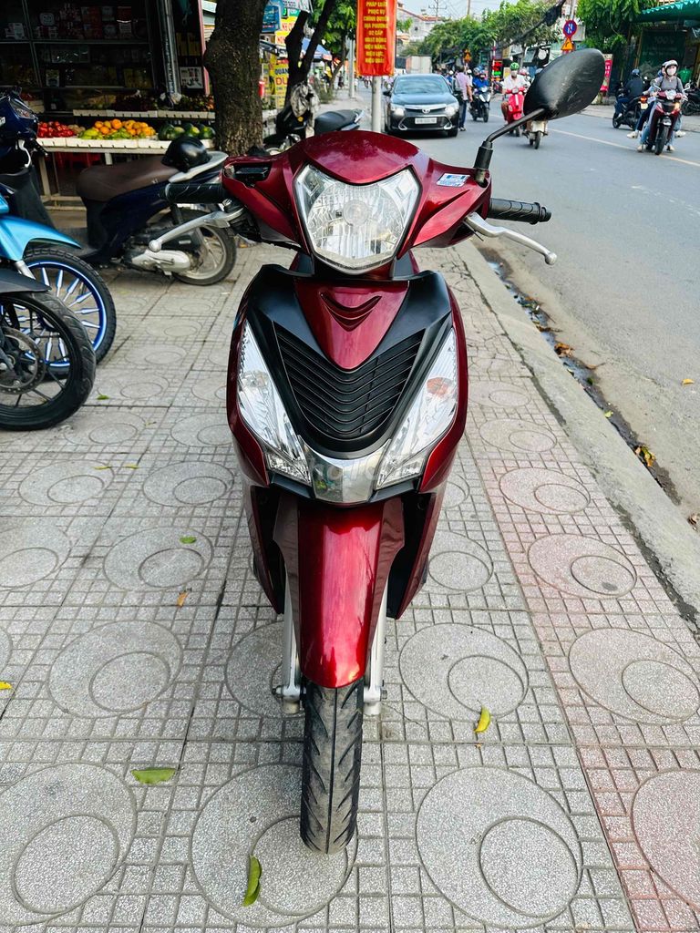 Honda Vision 2017 màu Đỏ. Mua bán Xe máy tại Thành phố Thuận An Bình Dương được đăng bởi xe máy phước thịnh hình 9