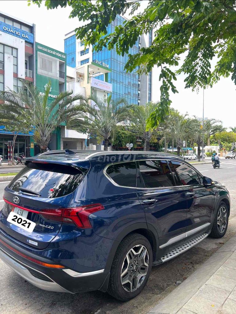 Hyundai Santa Fe 2021 2.2D Premium Синий 90000 км