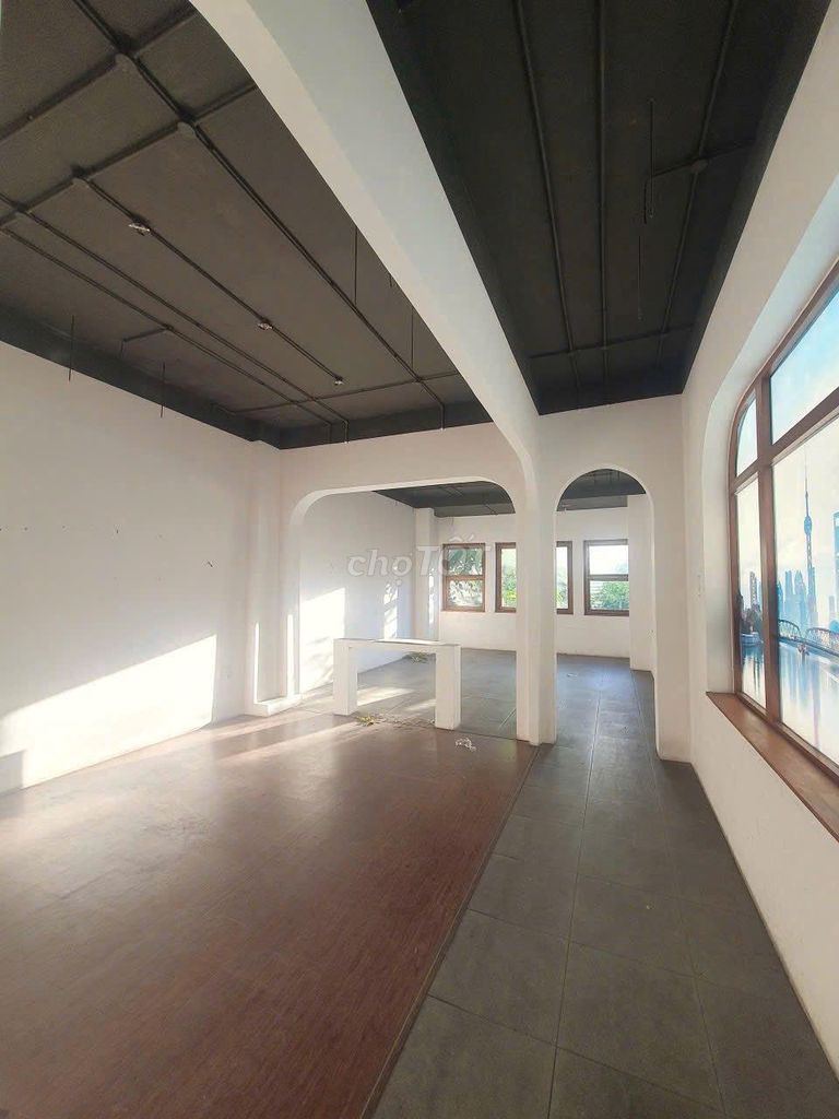 Rent · 2 bd · 120 м² · Quận Ngũ Hành Sơn, ул. Đường Châu Thị Vĩnh Tế
