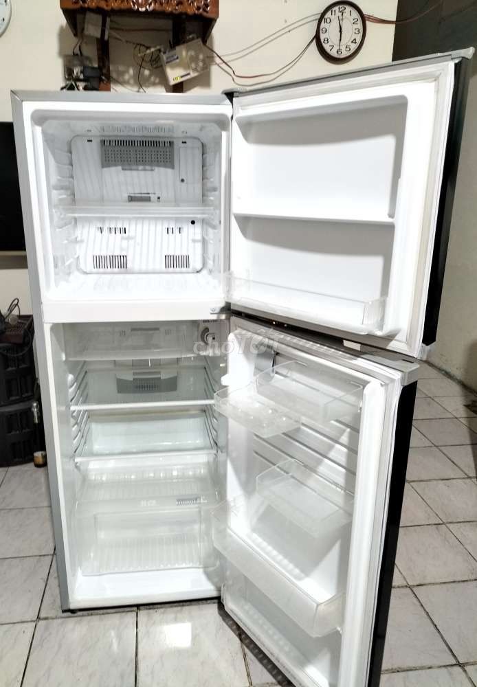Tủ lạnh Electrolux 230lít .ko đóng tuyết