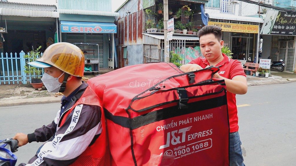 *** SHIPPER GIAO HÀNG Ở TP QUẢNG BÌNH. Việc làm Tài xế giao hàng xe máy tại Thành Phố Đồng Hới Quảng Bình được đăng bởi CAO LINH QUYỀN  hình 1