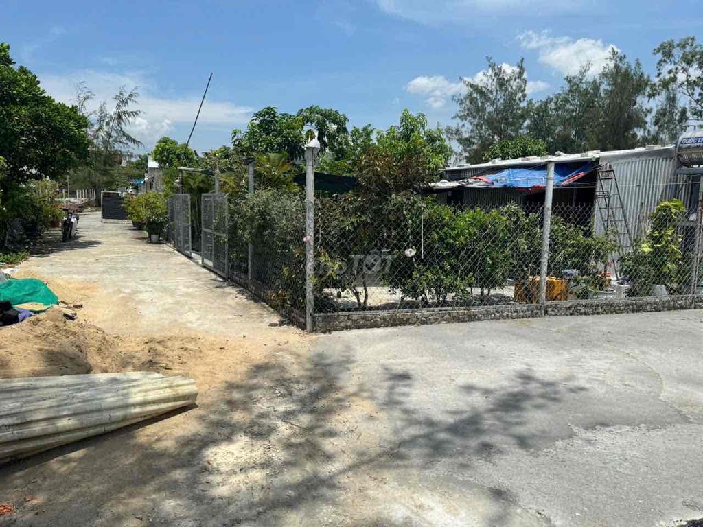 đất và nhà viết tay ngay uỷ ban phường Hoà Quý. Mua bán nhà ở tại Quận Ngũ Hành Sơn Đà Nẵng được đăng bởi Trần thị nhã phương hình 1
