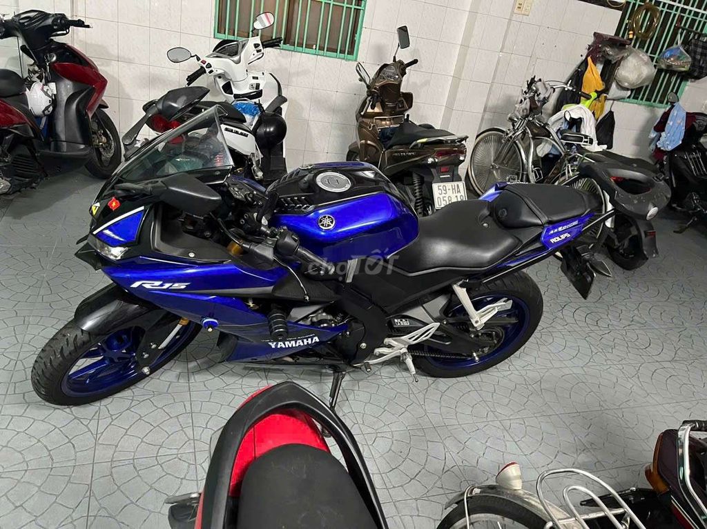 Yamaha R15 Xanh dương. Mua bán Xe máy tại Quận 5 Tp Hồ Chí Minh được đăng bởi nuochoaminichinhhang hình 3