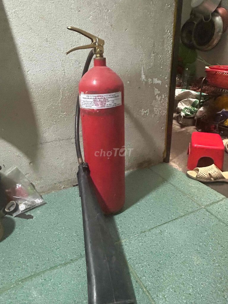 Bình chữa cháy MT5 CO2 Vỏ thép Đỏ. Mua bán Nội thất, đồ gia dụng khác tại Quận Gò Vấp Tp Hồ Chí Minh được đăng bởi Văn Sắc hình 1
