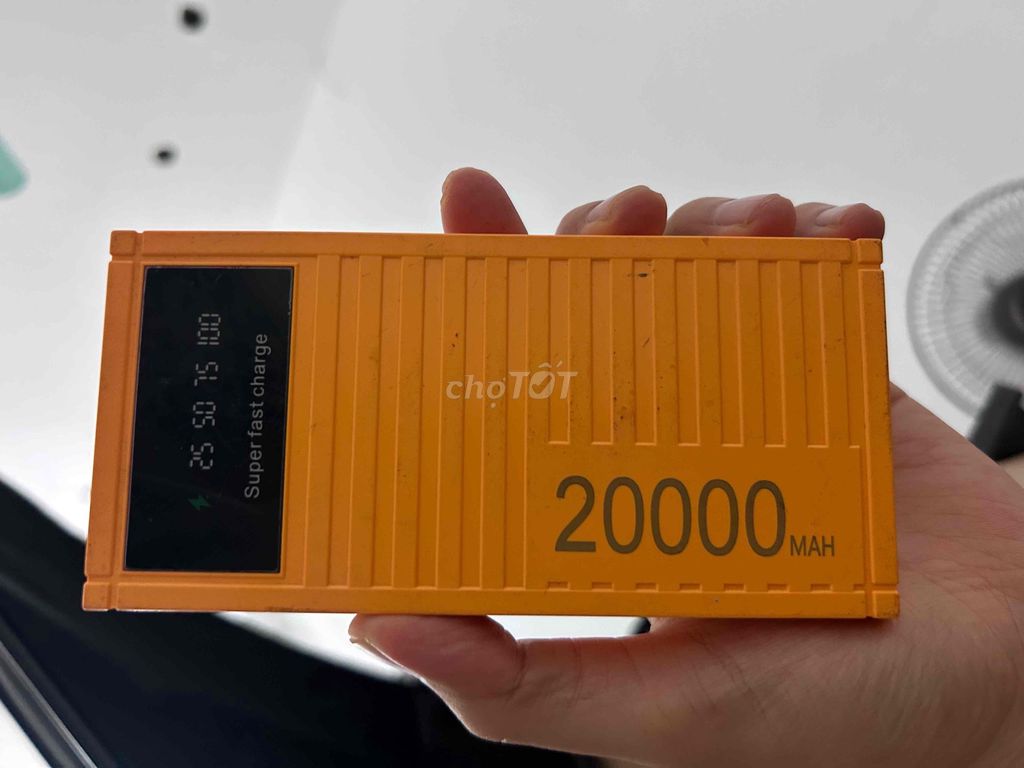Sạc dự phòng 20000 mAh Vàng. Mua bán Phụ kiện (Màn hình, Chuột...) tại Huyện Lục Nam Bắc Giang được đăng bởi Hao Le Van hình 1