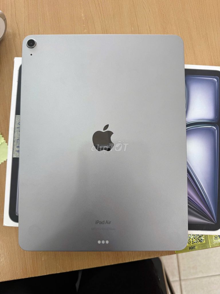 Apple iPad Air M2 13 inch 128GB Xám. Mua bán Máy tính bảng tại Thị xã Bến Cát Bình Dương được đăng bởi Nhân hình 1